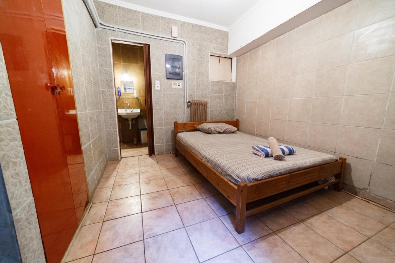 Апартаменти Private Flat For 2 Or 3 With Back Yard Near Exarhia Square And Archaelogical Museum Афіни Екстер'єр фото